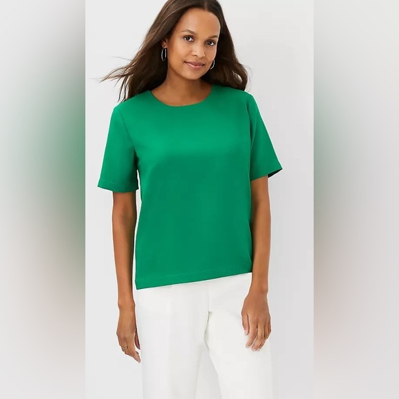 Ann Taylor Tops - Woven Crew Neck Short Sleeve Blouse - Kelly Green, Ann Taylor - Size Medium